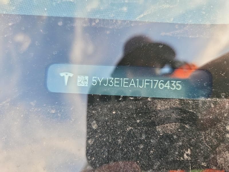 2018 TESLA MODEL 3 12