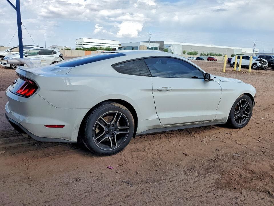 2018 FORD MUSTANG 3