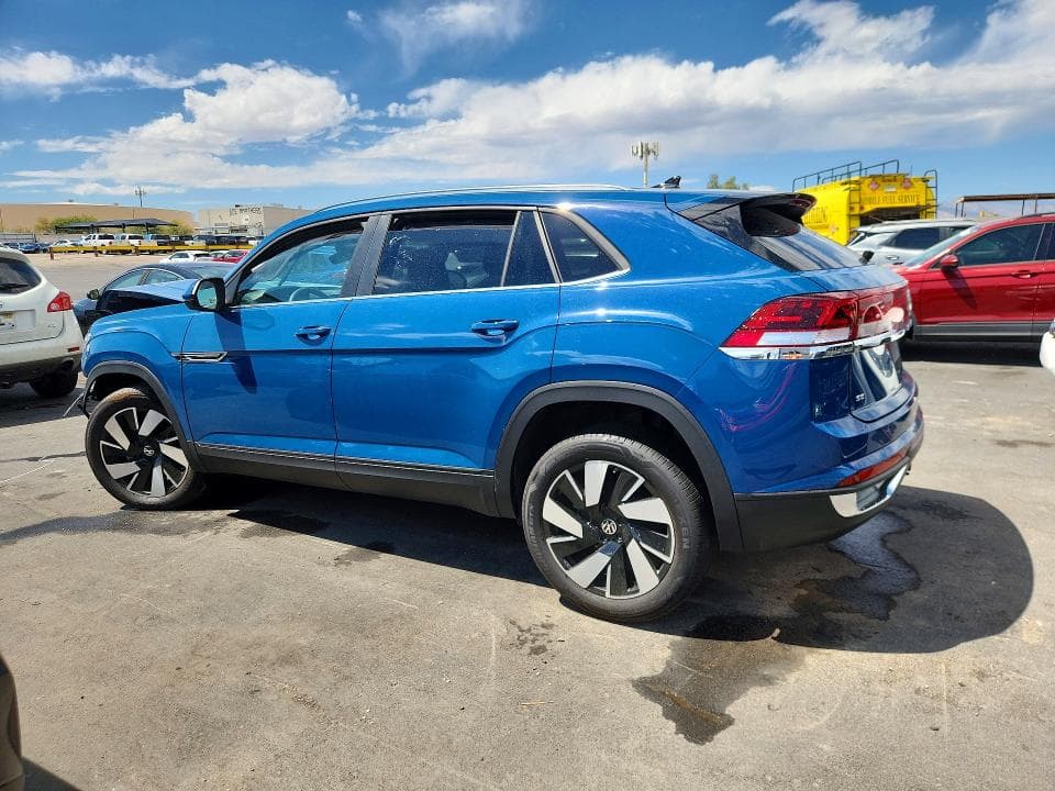 2026 VOLKSWAGEN ATLAS CROSS SPORT SE 2
