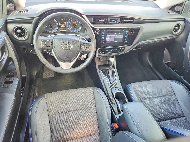 2017 TOYOTA COROLLA SE 8