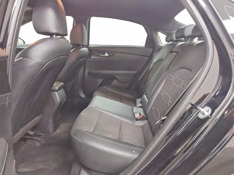 2023 KIA FORTE GT LINE 10