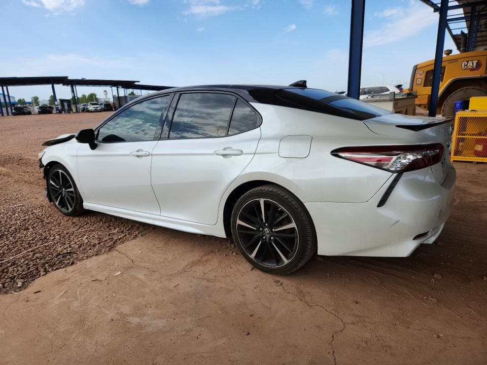 2018 TOYOTA CAMRY XSE V6 2
