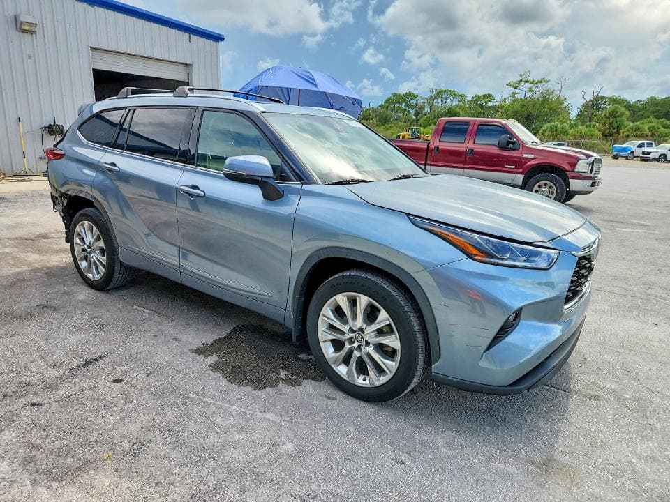 2020 TOYOTA HIGHLANDER LIMITED 4