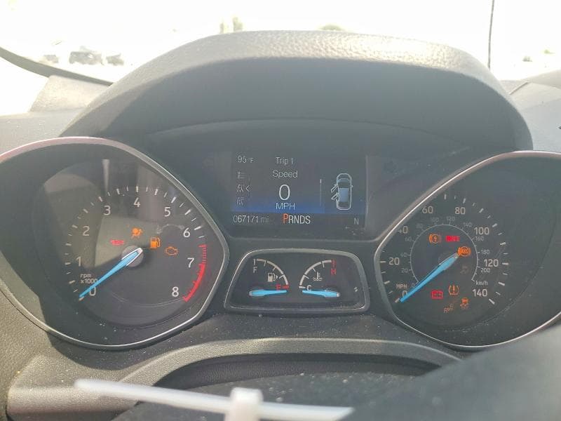 2018 FORD ESCAPE SEL 9