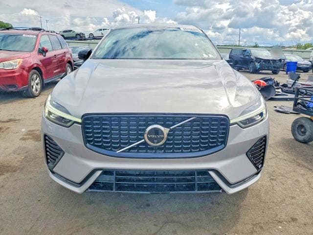 2024 VOLVO XC60 PLUS 5
