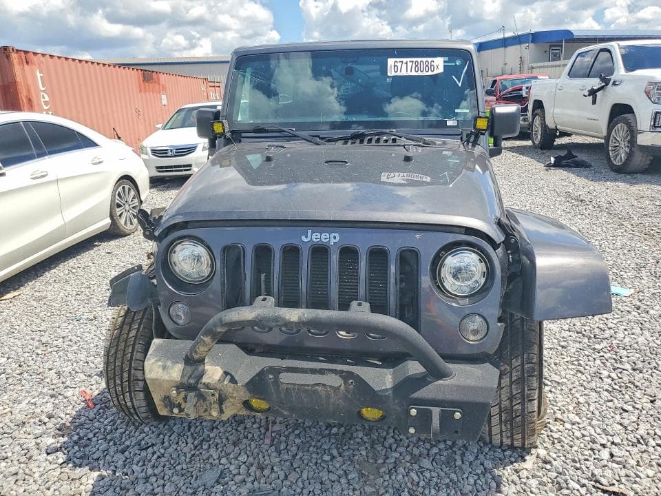 2017 JEEP WRANGLER UNLIMITED SAHARA 5