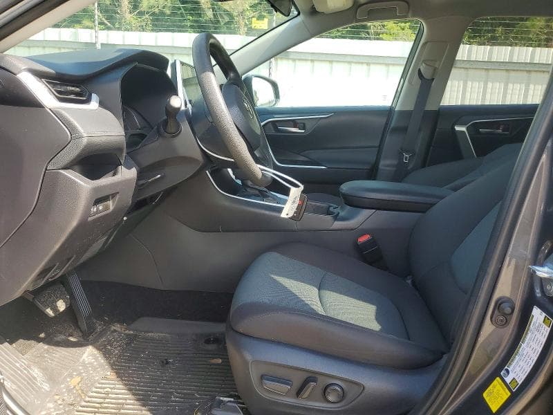 2025 TOYOTA RAV4 XLE 7