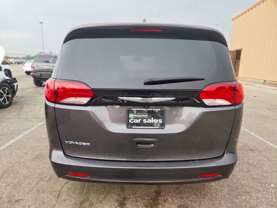 2023 CHRYSLER VOYAGER LX 6