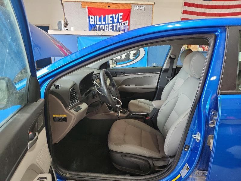 2017 HYUNDAI ELANTRA SE 7