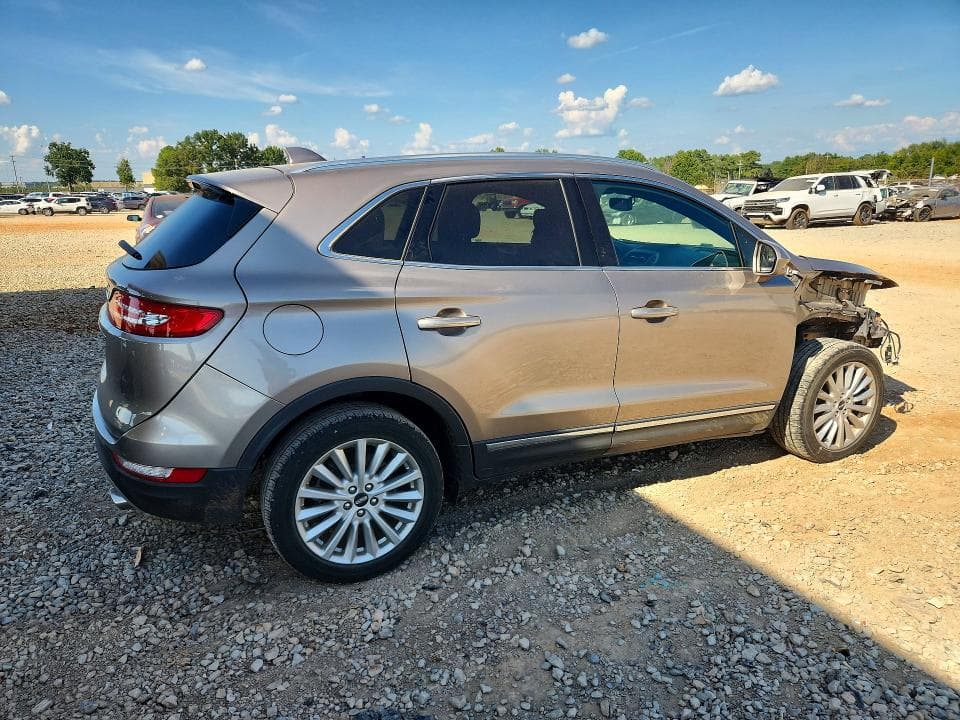 2019 LINCOLN MKC 3