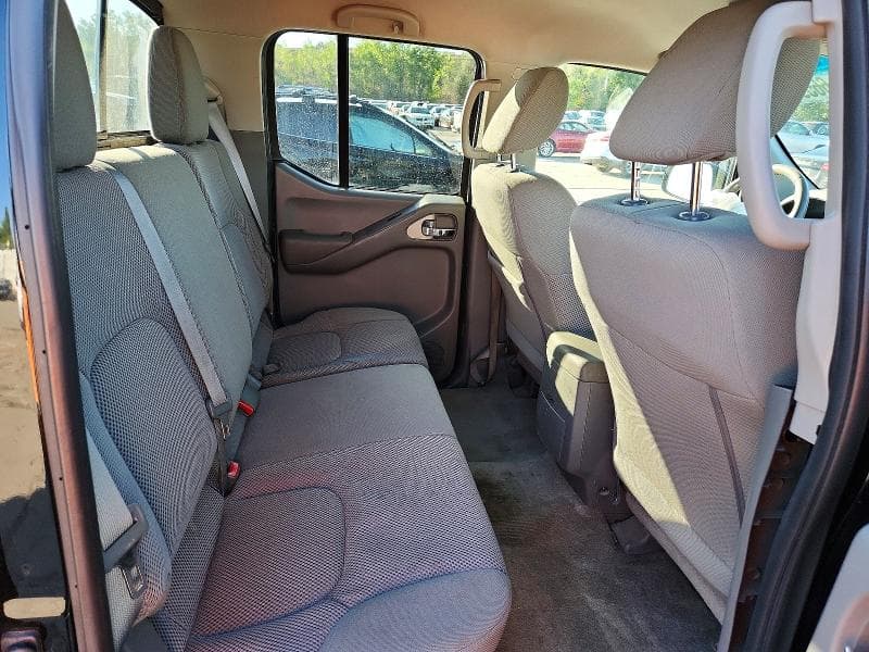 2018 NISSAN FRONTIER SV 10