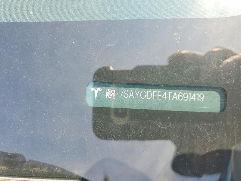 2026 TESLA MODEL Y 12