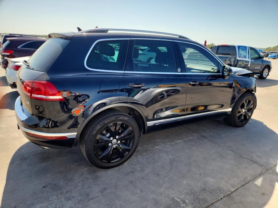 2017 VOLKSWAGEN TOUAREG WOLFSBURG 3