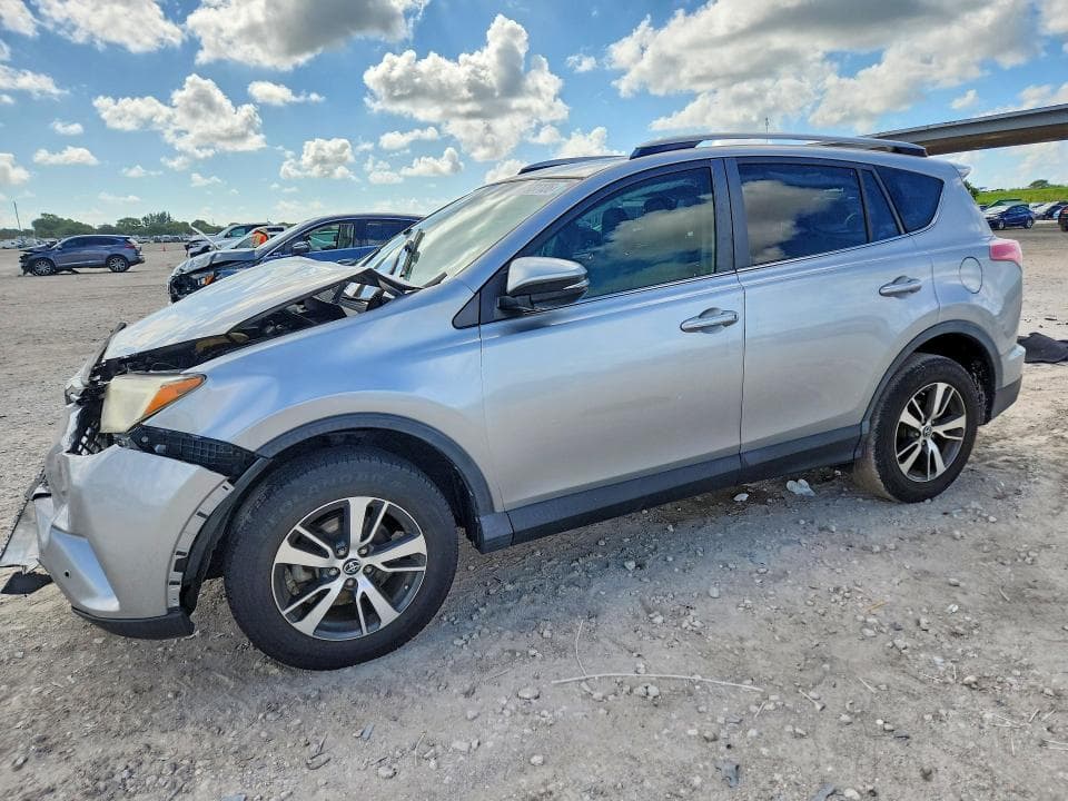 2018 TOYOTA RAV4 XLE - 1