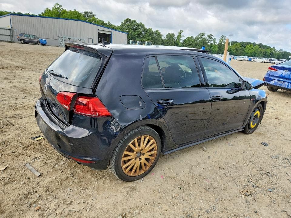 2017 VOLKSWAGEN GTI S/SE 3