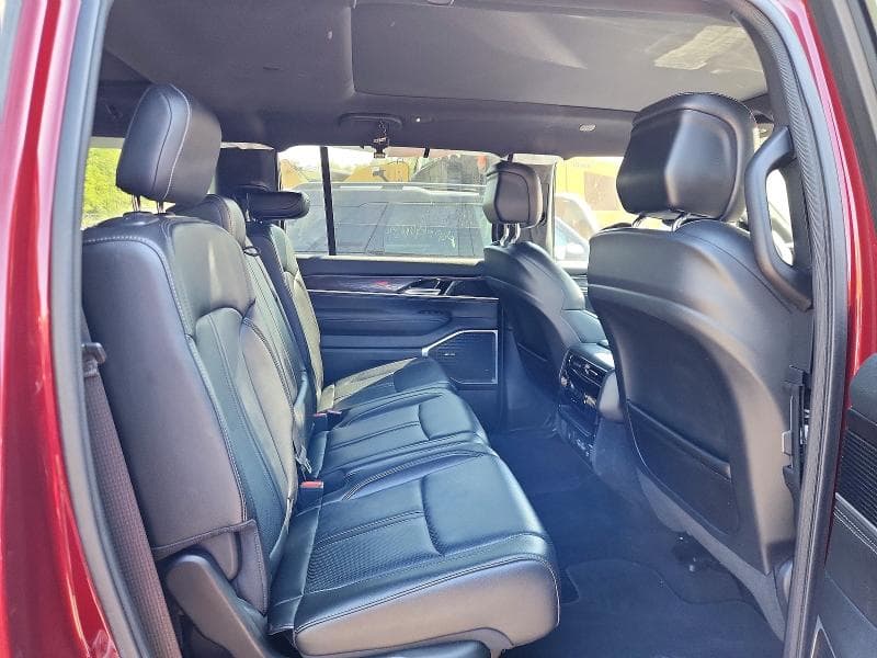 2024 JEEP WAGONEER SERIES I 11