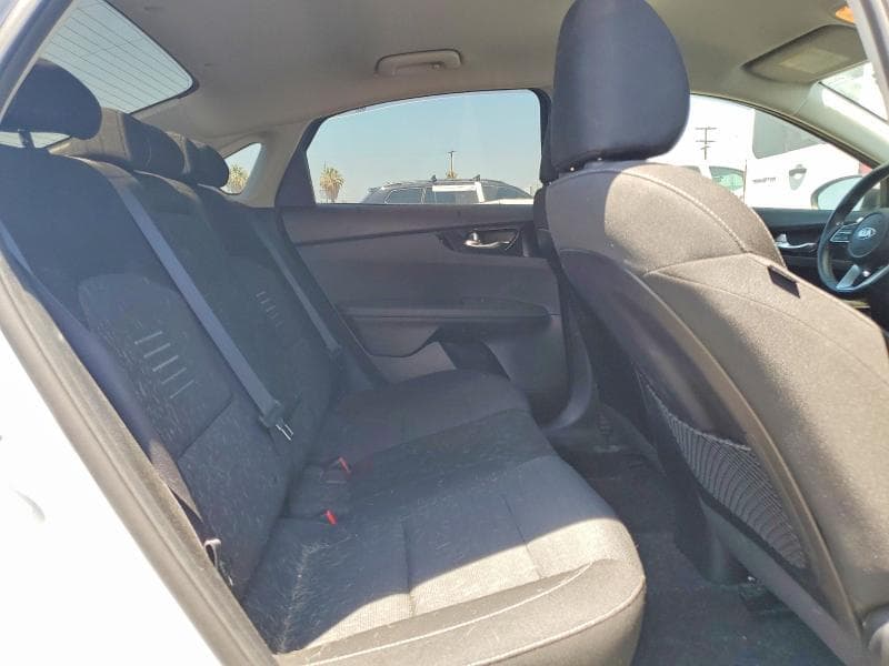 2019 KIA FORTE S 10