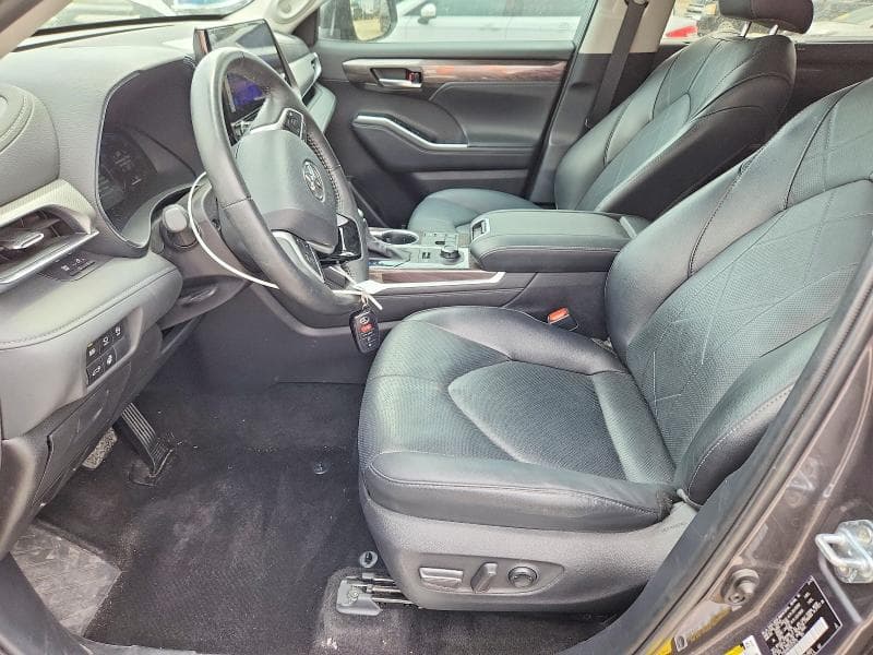 2025 TOYOTA HIGHLANDER PLATINUM 7