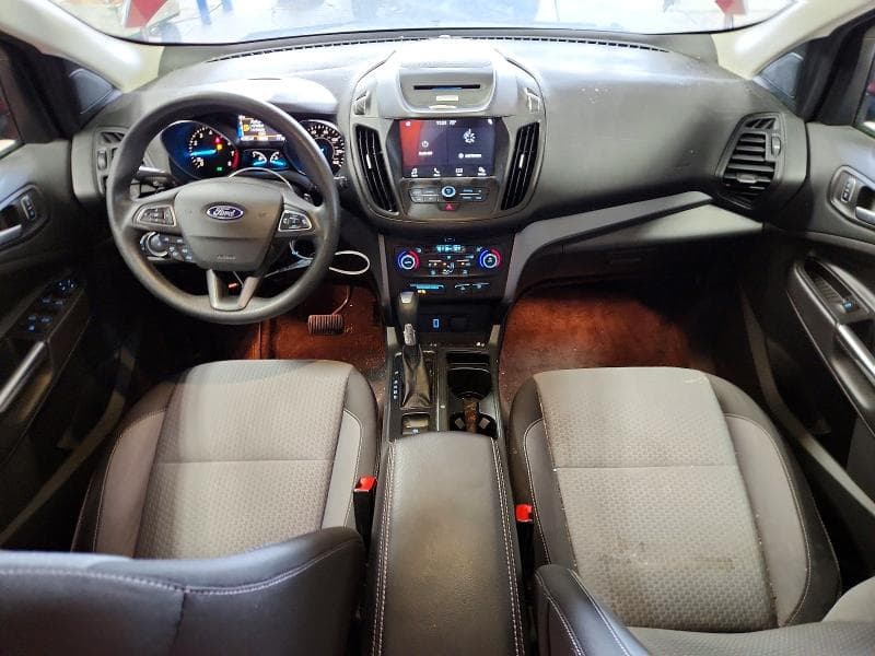 2017 FORD ESCAPE SE 8