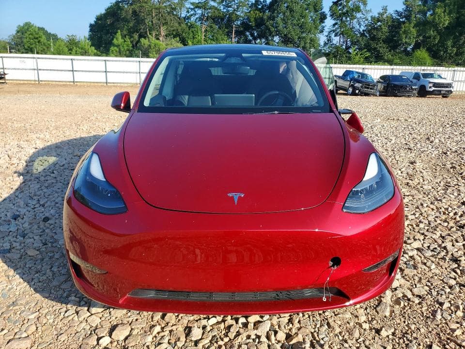 2025 TESLA MODEL Y 5