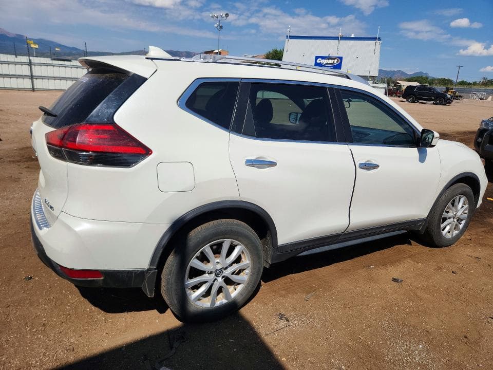 2017 NISSAN ROGUE SV 3