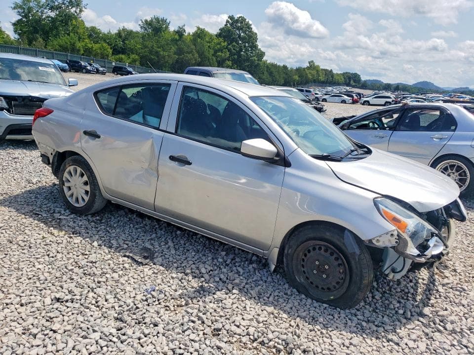 2017 NISSAN VERSA 1.6 S 4