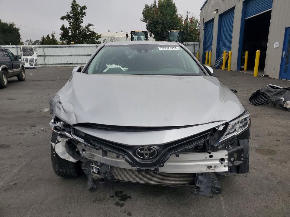 2020 TOYOTA CAMRY LE 5
