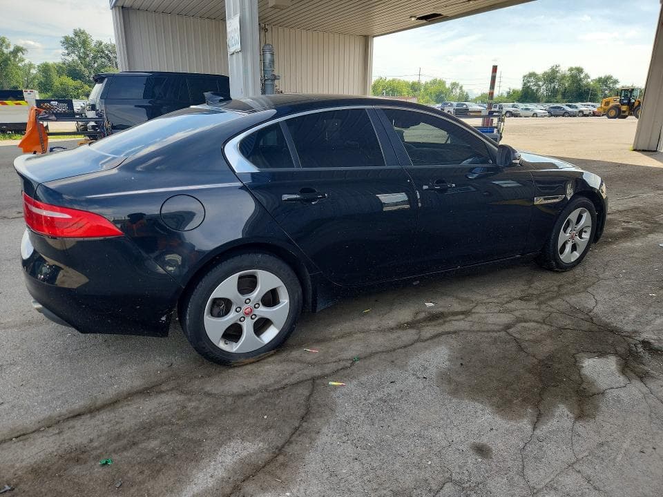 2018 JAGUAR XE 3