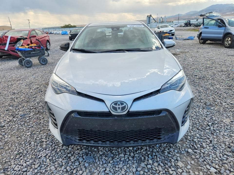 2017 TOYOTA COROLLA SE 5