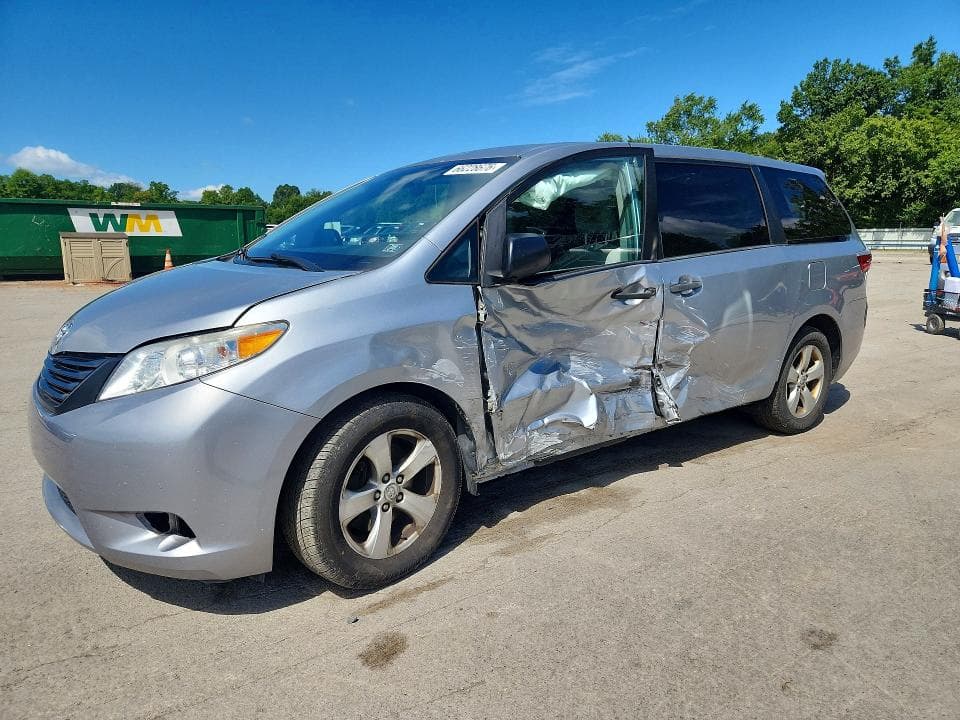 2017 TOYOTA SIENNA L 7-PASSENGER - 1