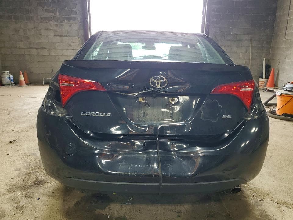 2017 TOYOTA COROLLA SE 6
