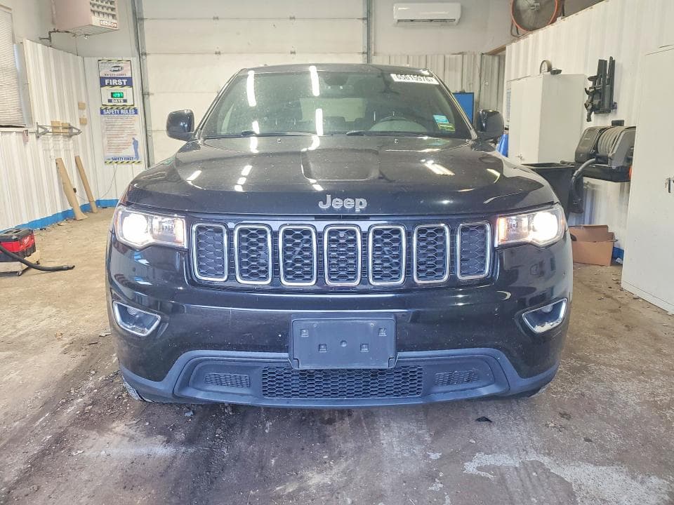 2018 JEEP GRAND CHEROKEE LAREDO 5