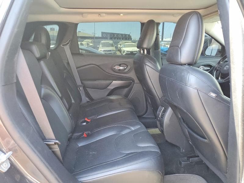 2021 JEEP CHEROKEE LATITUDE LUX 11