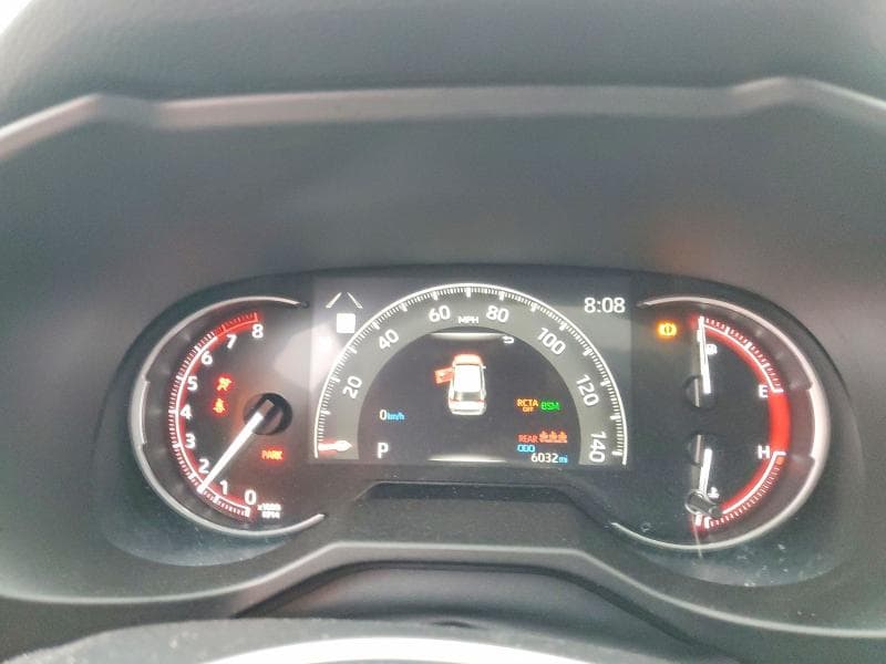 2025 TOYOTA RAV4 XLE 9