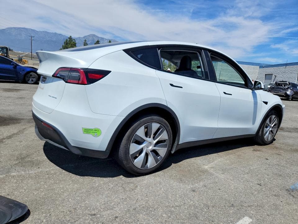 2023 TESLA MODEL Y 3