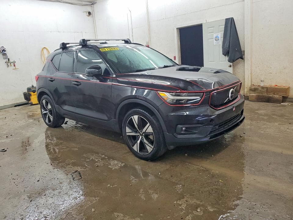 2021 VOLVO XC40 RECHARGE 4