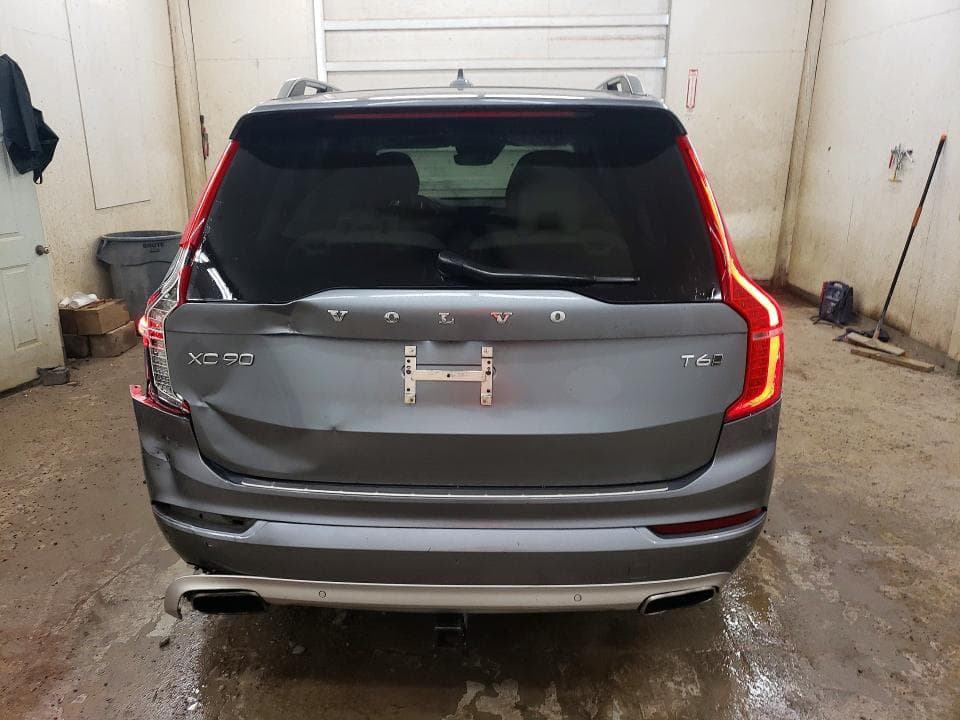 2017 VOLVO XC90 T6 6