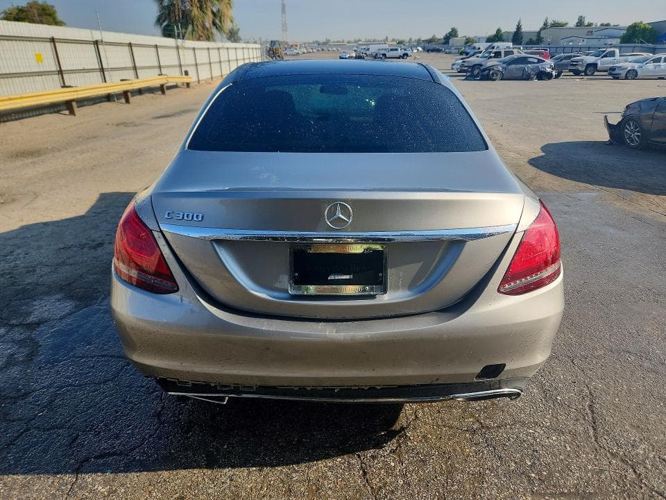 2019 MERCEDES-BENZ C 300 6