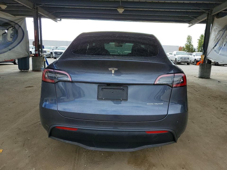 2023 TESLA MODEL Y 6