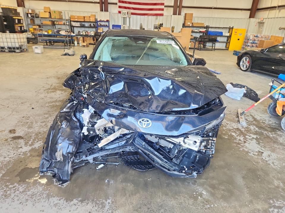 2025 TOYOTA CAMRY XLE 5