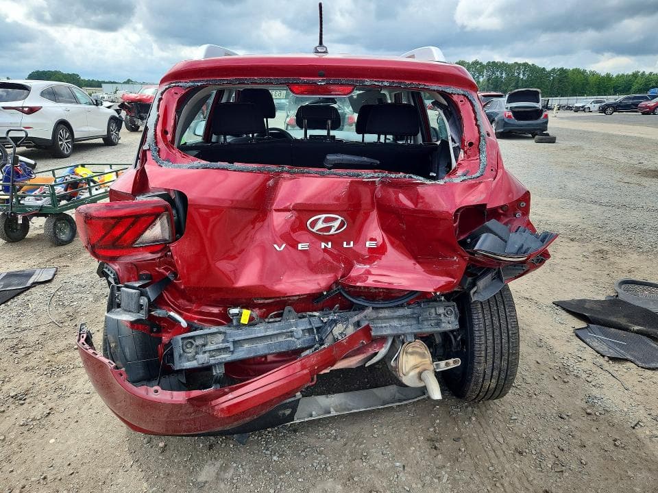2026 HYUNDAI VENUE SEL 6