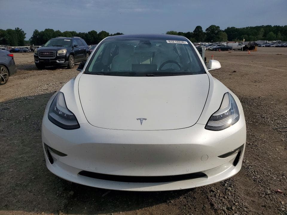 2018 TESLA MODEL 3 5