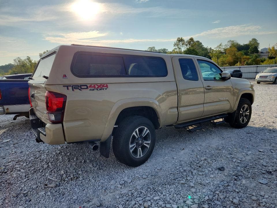 2018 TOYOTA TACOMA TRD SPORT 3