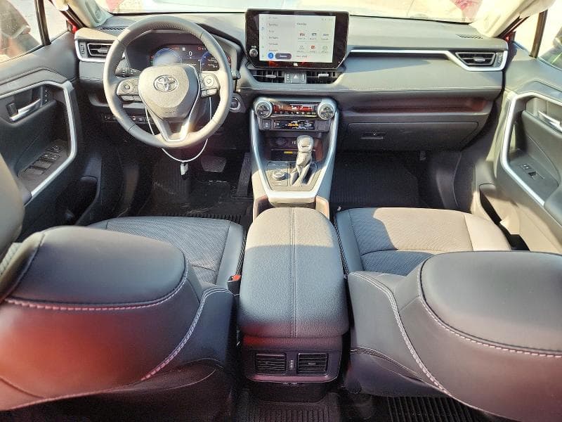 2025 TOYOTA RAV4 LIMITED 8
