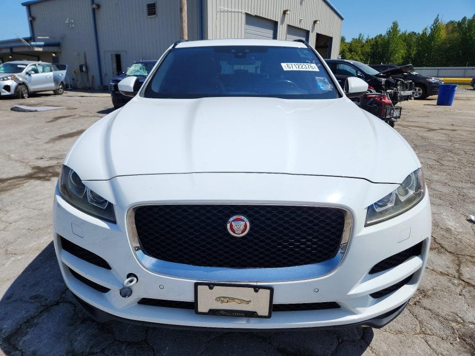 2017 JAGUAR F-PACE PRESTIGE 5