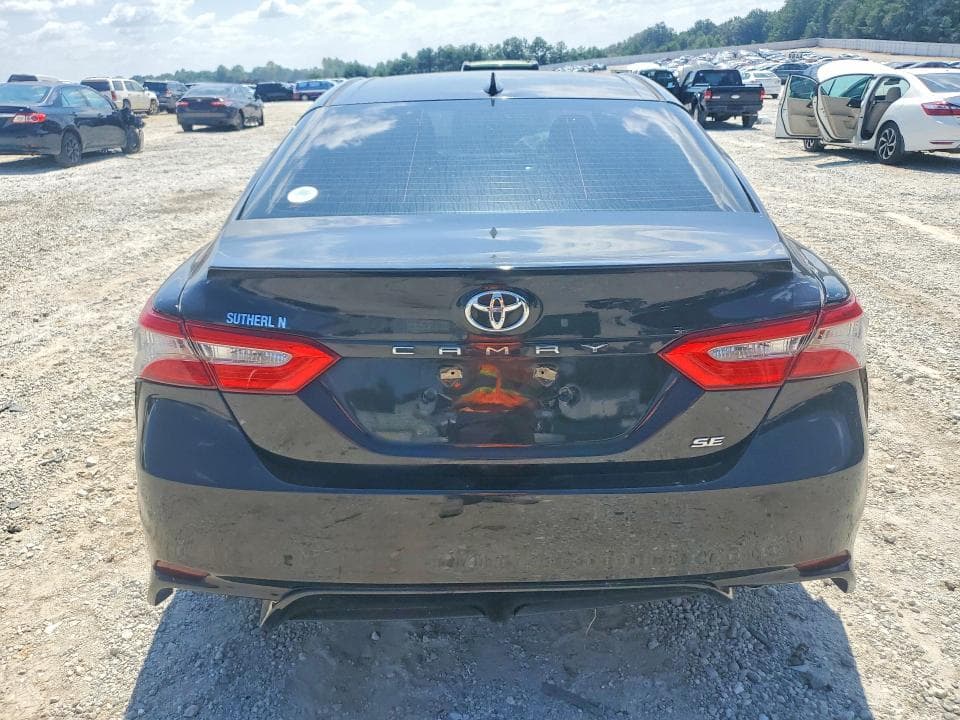 2019 TOYOTA CAMRY SE 6