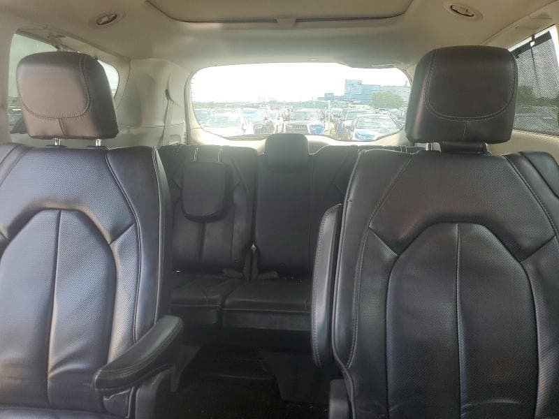2020 CHRYSLER PACIFICA LIMITED 10