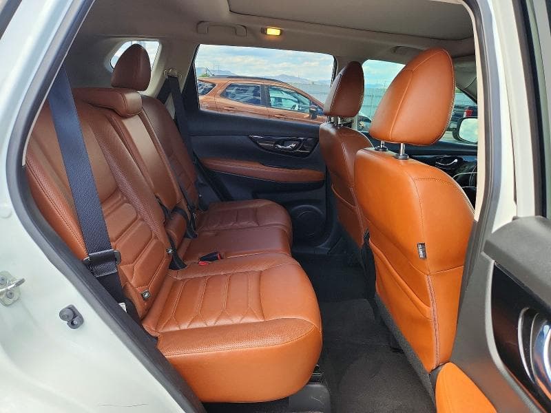 2018 NISSAN ROGUE SL 11