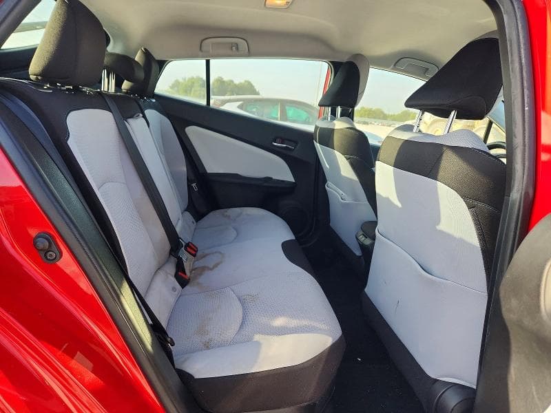 2020 TOYOTA PRIUS LE 10