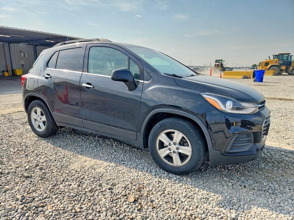 2019 CHEVROLET TRAX 1LT 4